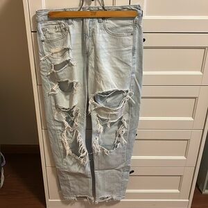 American Eagle Ripped Mom Jean
